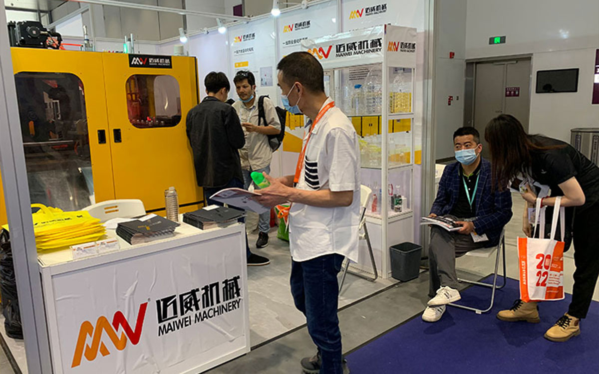 邁威機械在2021年第三十四屆中國國際塑料橡膠工業(yè)展覽會中的風采